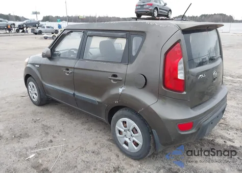 2013 Kia Soul z USA, uszkodzony, nr VIN KNDJT2A51D7529066